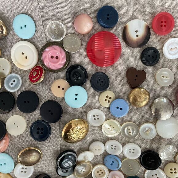 Vintage 164 Lot of Spare Buttons Metal Pastel Rhinestone Crest Assortment - Picture 7 of 13